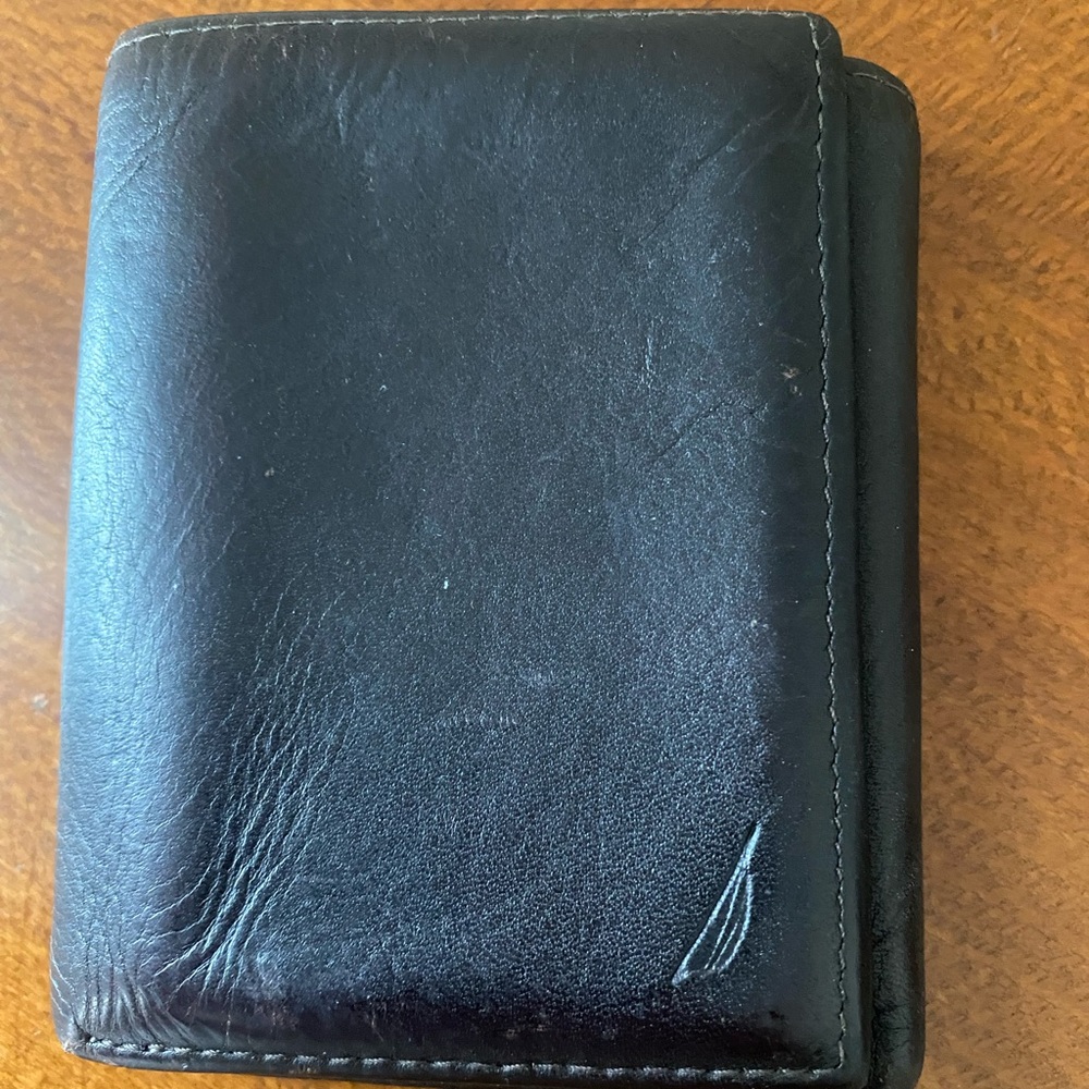 Nautica wallet excellent condition